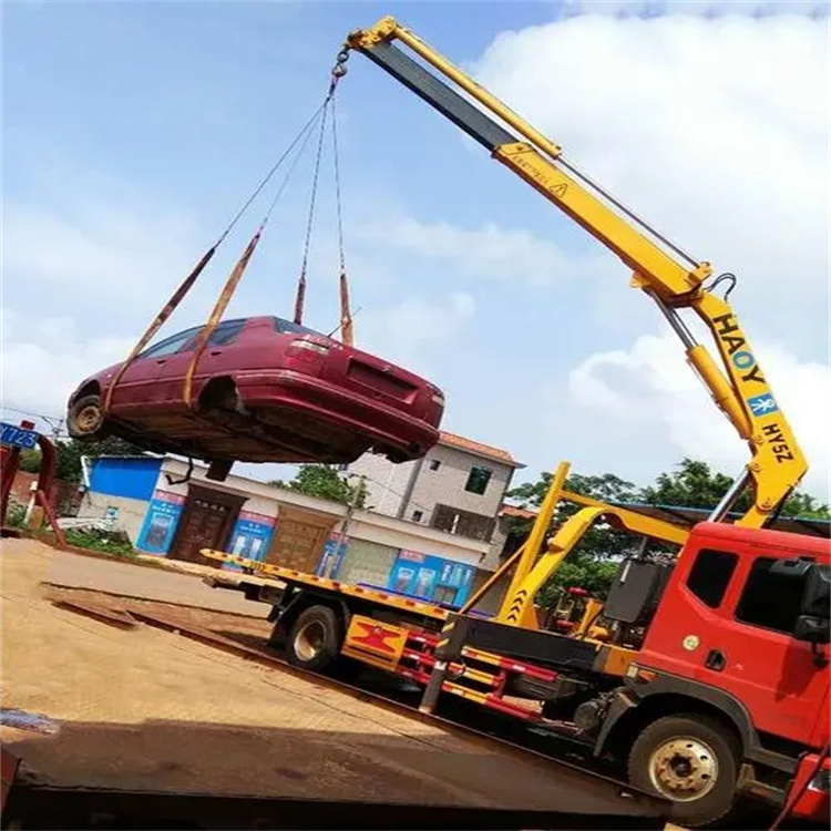 金华吊车吊汽车的正确方法